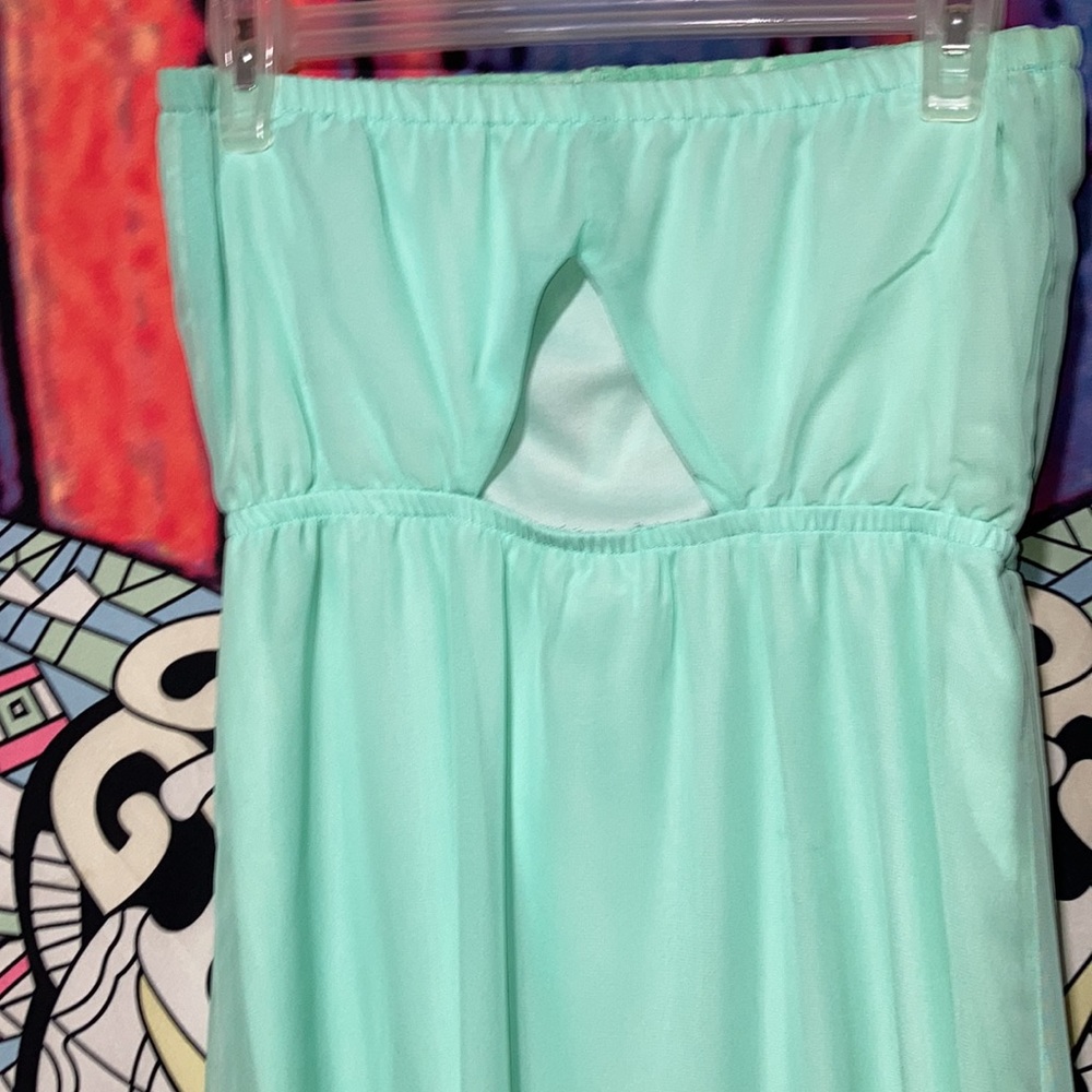 Dress - Picture 3 of 4